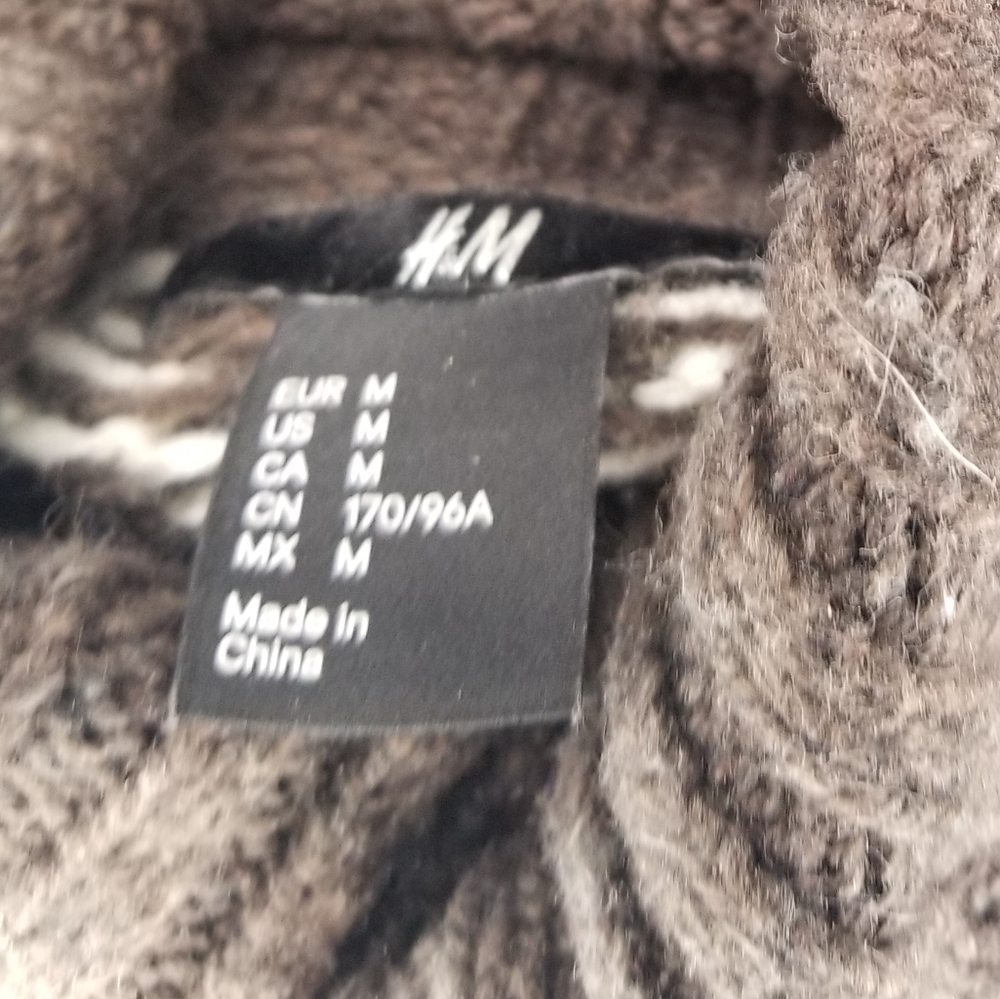Sweater - Picture 3 of 3